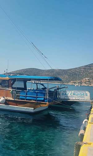 turquoise waters in Poliegos